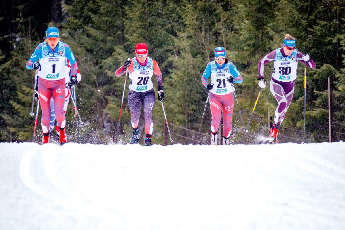 Лыжный спринт мужчины сегодня. Лыжные гонки спринт. Индивидуальный спринт лыжи. Индивидуальный спринт в лыжных гонках. Лыжные гонки с раздельным стартом.