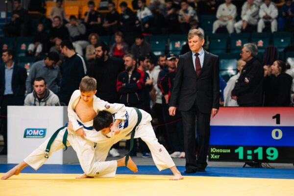 Такого ещё не было! Главный юношеский старт России