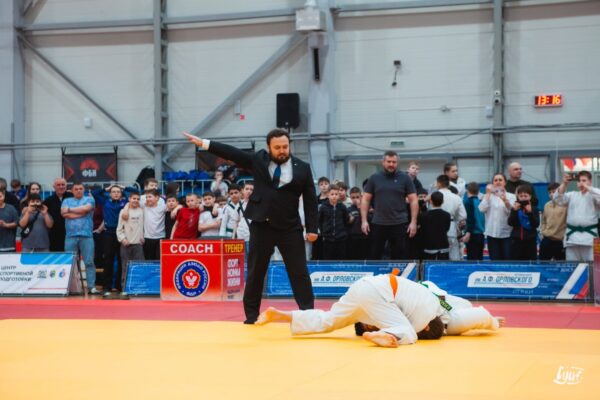 Сургут — король турнира